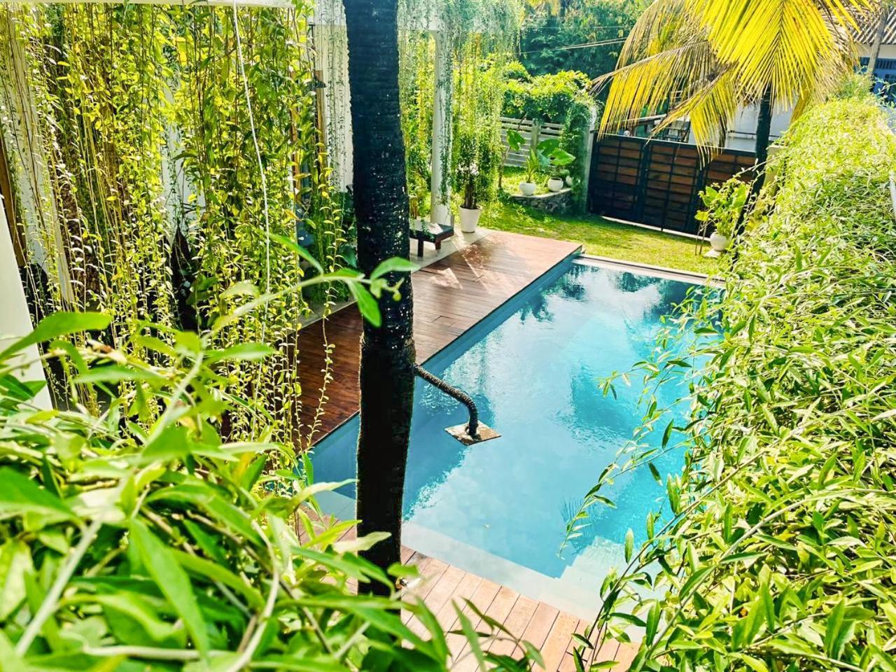 Eton Villa Диквела Екстериор снимка